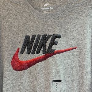 The Nike Tee - Men’s Nike Shirt - XL